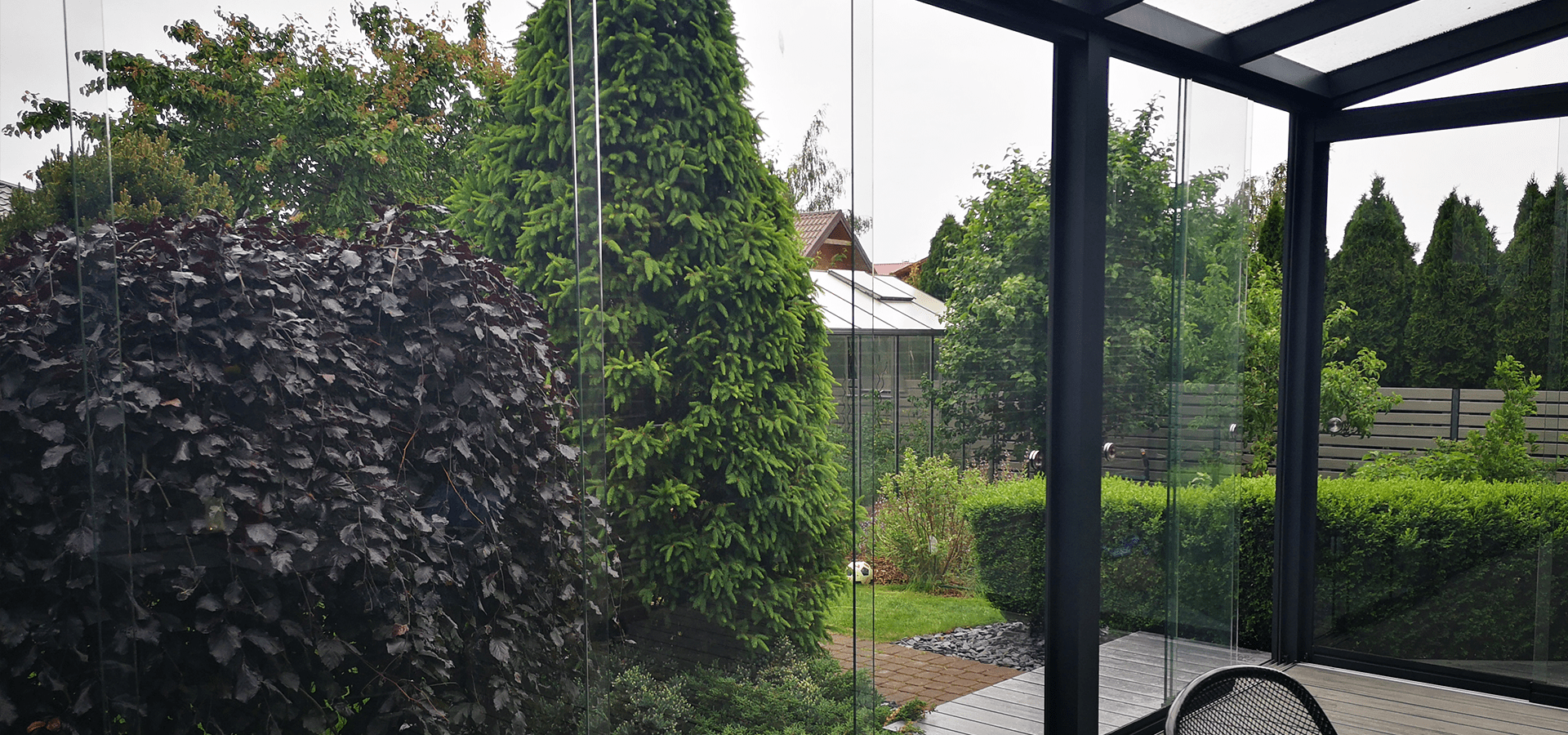 Rammeløse skyvedører – glidende glass system
