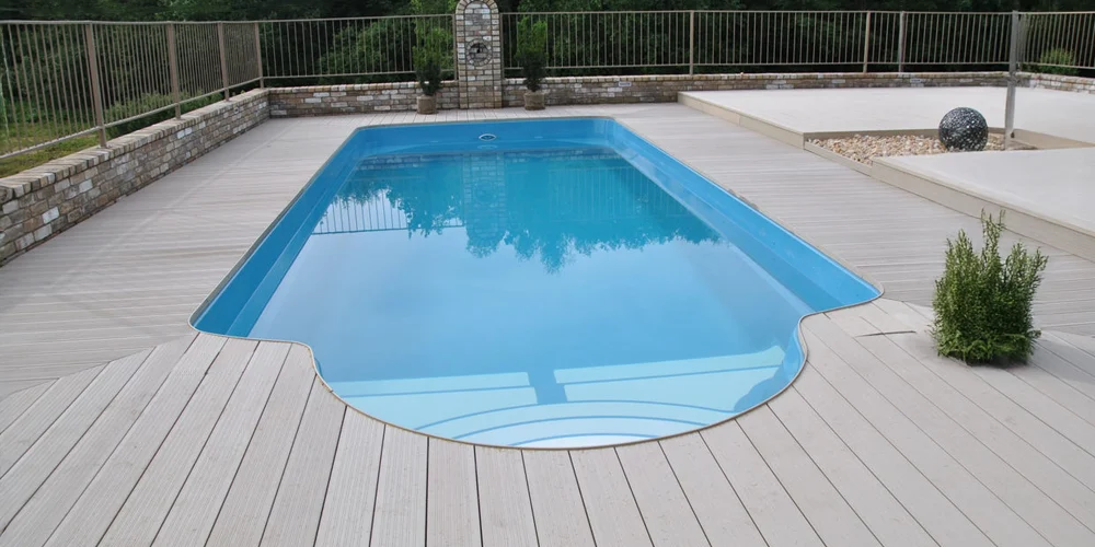 Vedlikeholdsfri aluminium terrasse med trekompositt uteluksus 2 Vedlikeholdsfri aluminium terrasse